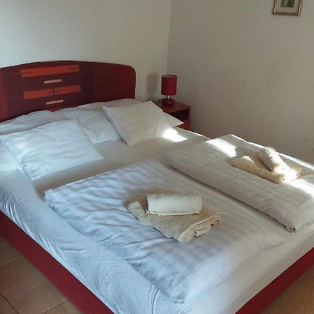 Mediterran Apartman Es Vendeghaz Hajdúszoboszló Dış mekan fotoğraf